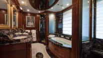 Superyacht PRIDE -  Master Ensuite
